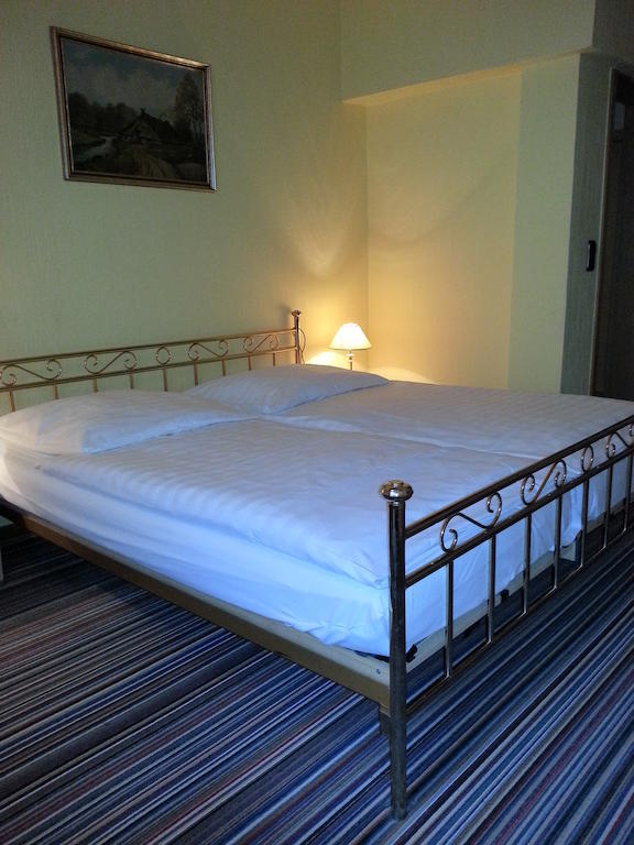 Alte Rathausschaenke - Hotel Garni Hannoversch Münden Rum bild